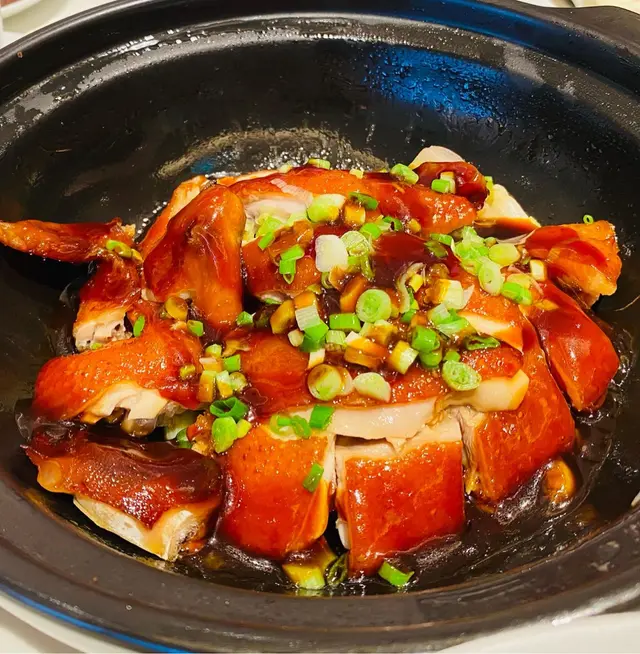 砂窩香蔥豉油文昌雞