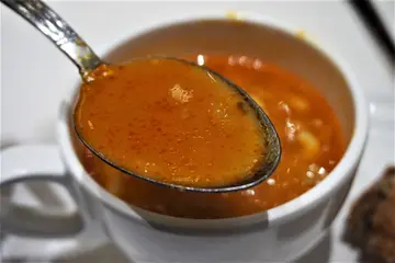 罗宋汤通粉配四色卷