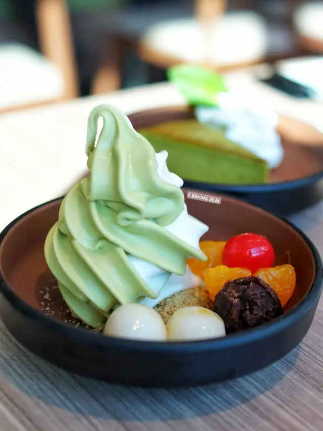 意式軟雪糕配紅豆·白玉團子