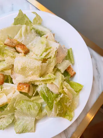 鸡肉凯撒沙律 