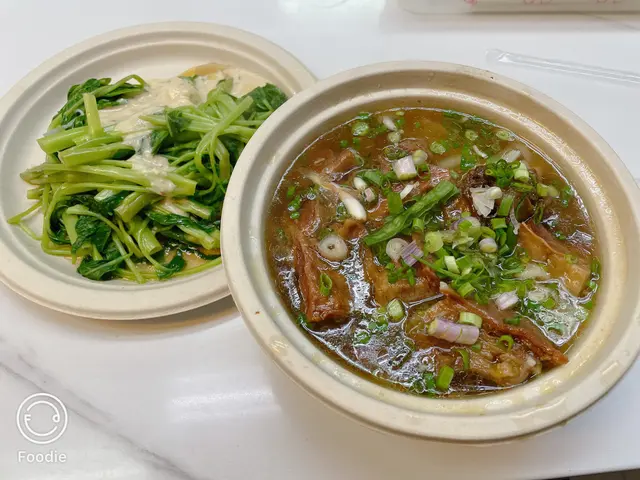 牛腩河加腐乳通菜