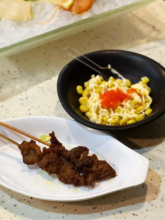 串燒牛柳&粟米蟹籽沙律