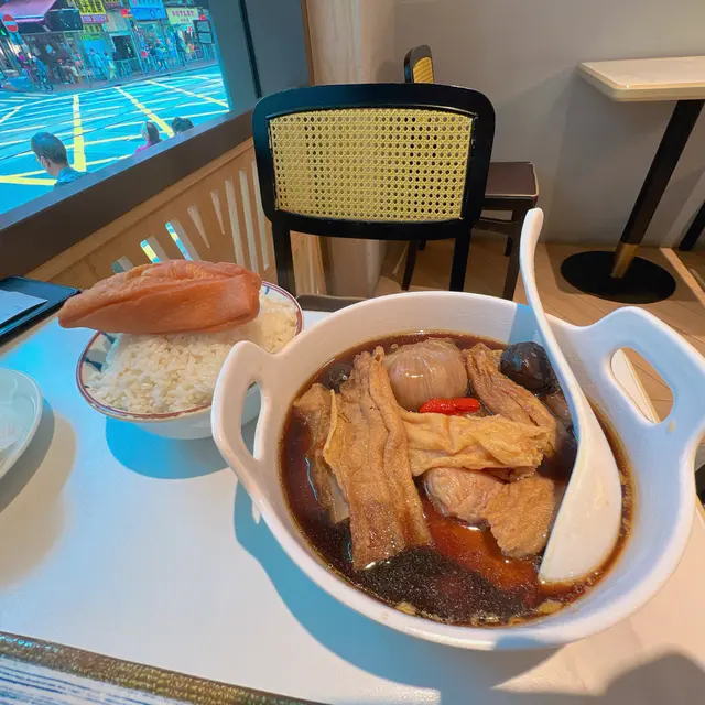 星洲肉骨茶
