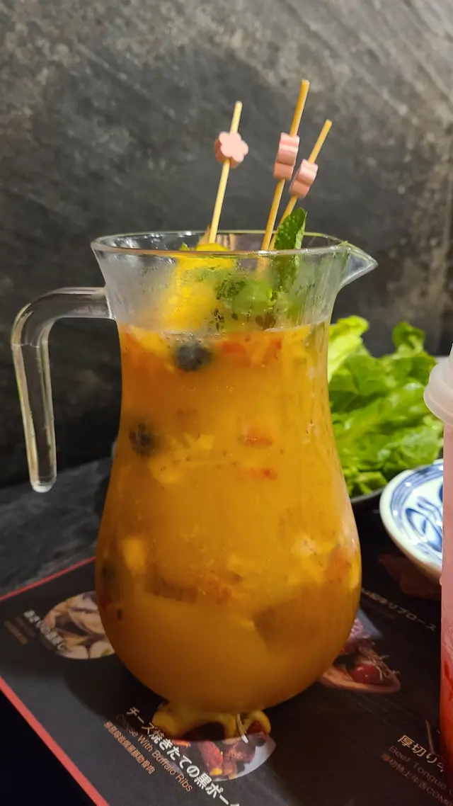牛匠彩虹水果茶
