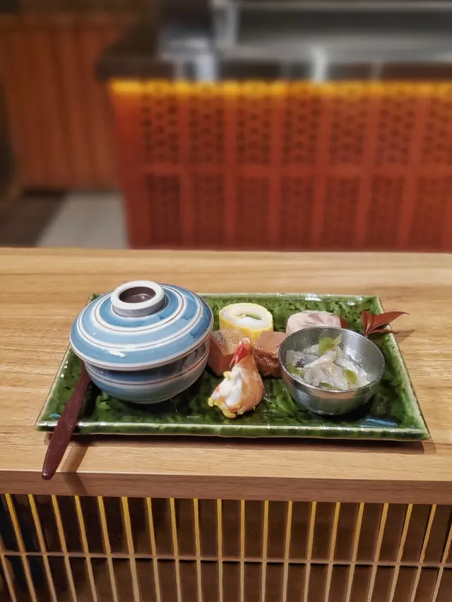 芥末八爪魚、左口魚蛋卷、左口魚漬、拖羅漬、日本虎蝦、蝦煮濃湯