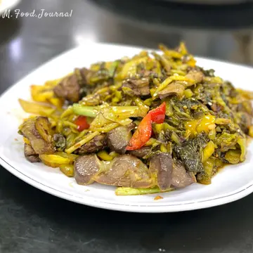 咸酸菜炒鸡杂