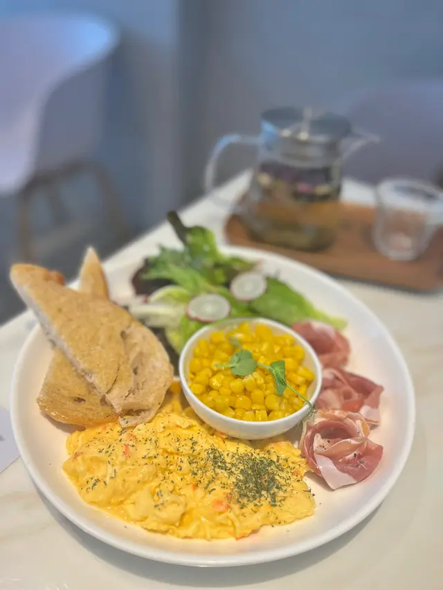 All  day  breakfast