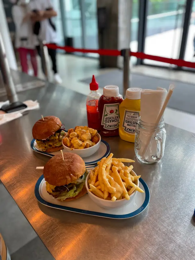 Cheese Burger 套餐