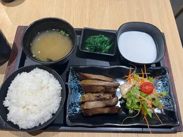 牛舌定食