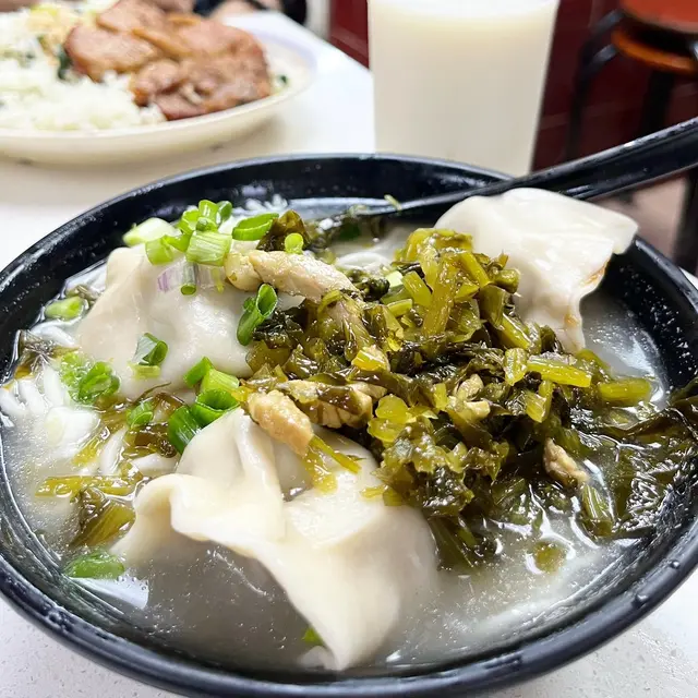 雪菜水餃麵