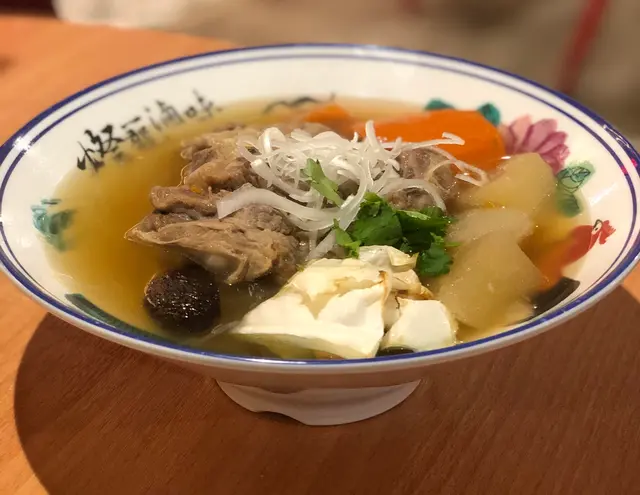 蔗香台式牛肋條湯冬粉