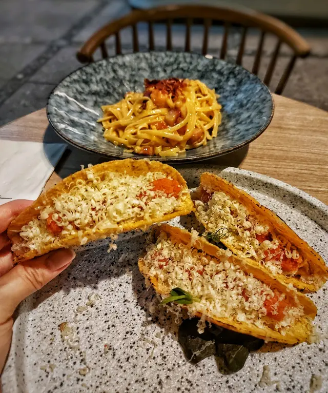 明太子康提芝士蟹肉墨西哥夾餅