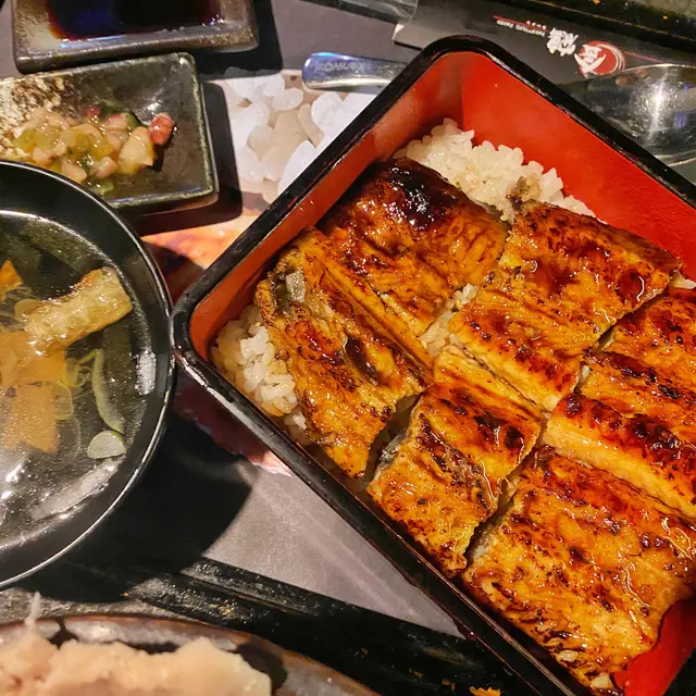 活燒蒲燒鰻魚飯