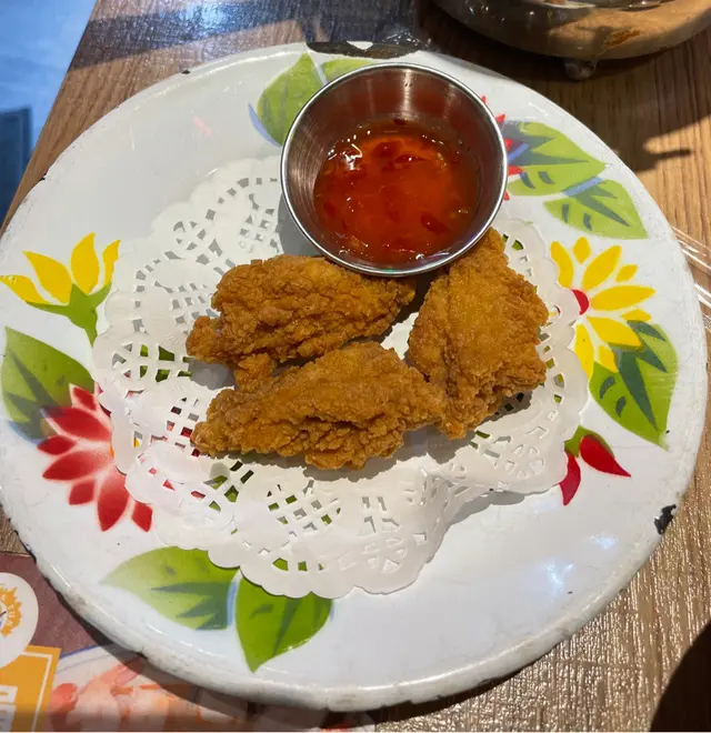 贈送小食單骨雞翼
