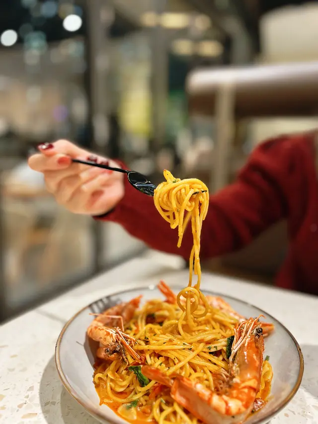 龍蝦湯意大利粉伴大蝦