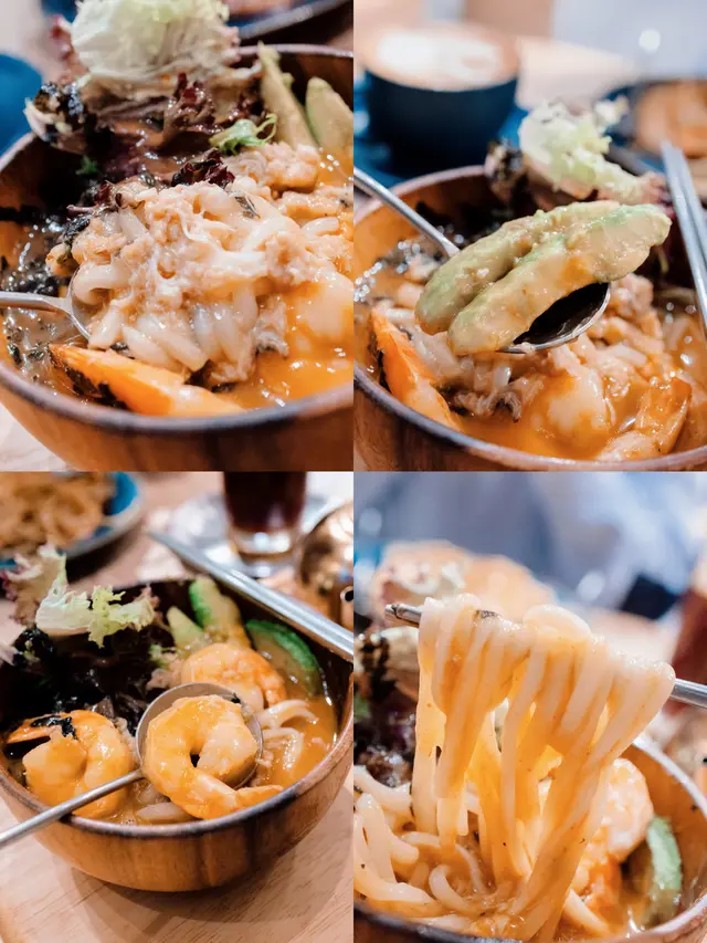 龍蝦湯配牛油果大蝦稻庭烏冬