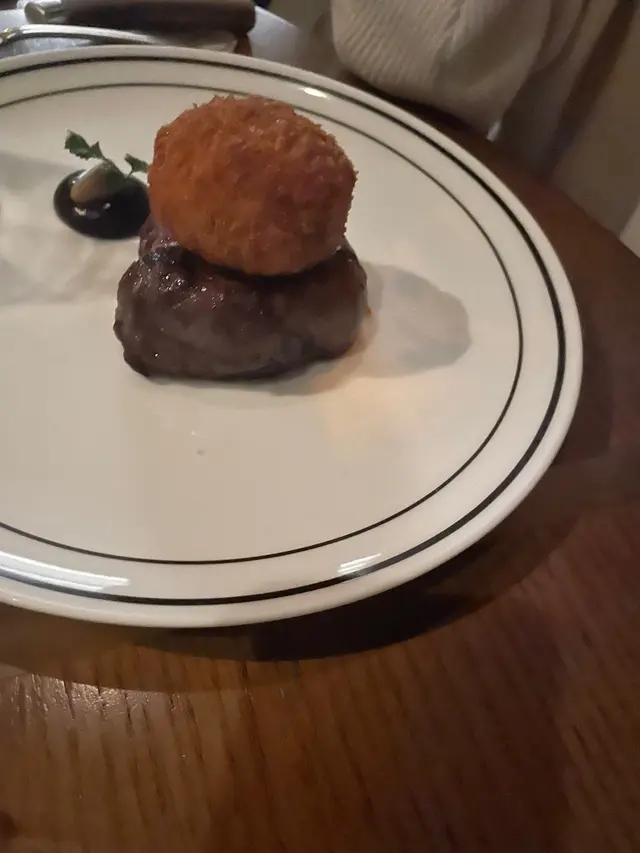 44farmu  tenderloin add  crab  cake