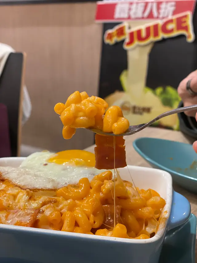 特濃芝士煙肉焗通心粉