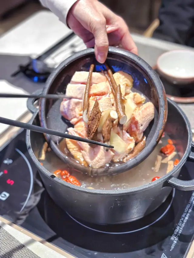 花膠花雕醉雞湯