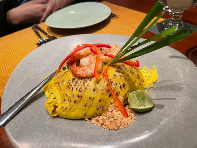 大蝦炒金邊粉