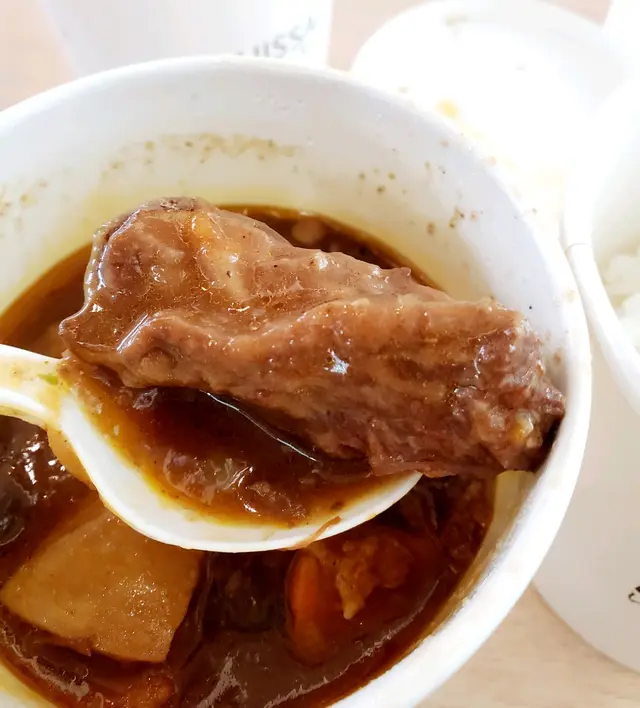 濃香牛肉野菌咖喱飯