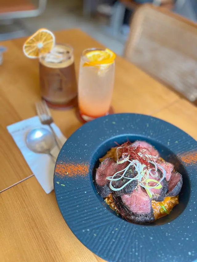 慢煮美國安格斯牛板腱新奧爾良飯 