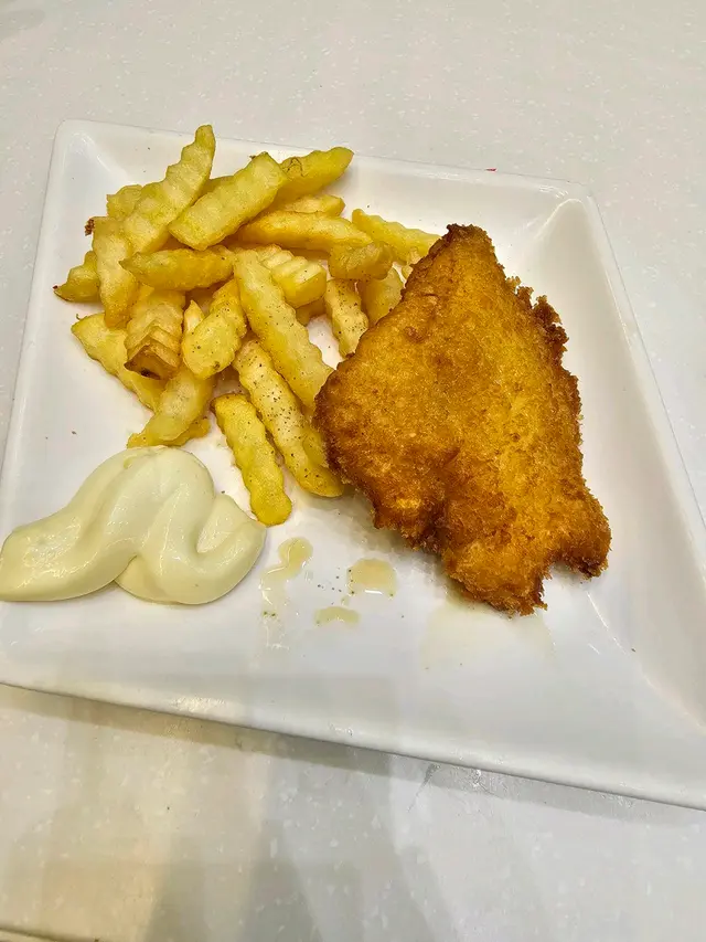 只有一半..但示意圖就一條.以前好像吃過不是的.改了.