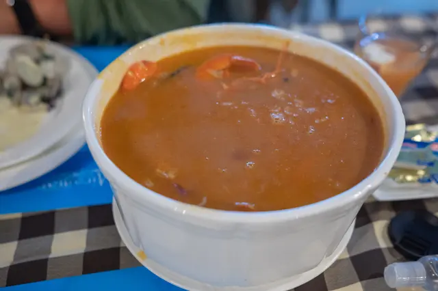 呢個話兩人份, 四個人都食唔晒, 人多至好叫, 多料好味