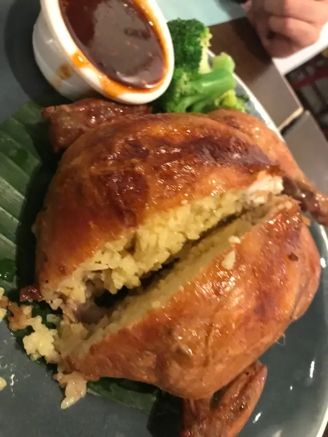 河內燒春雞釀香茅黃薑飯