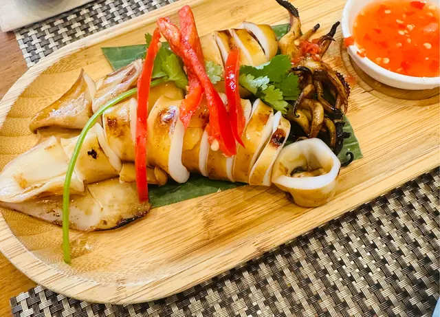 微辣的炭燒魷魚，不讓人失望