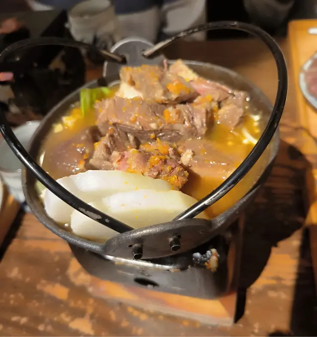 😍煱嘅份量唔少.牛肋腩好多件夠冧入味.啲汁有啲咖喱香味.蘿蔔用湯炆煮.鮮甜入味！👍😋😋😋