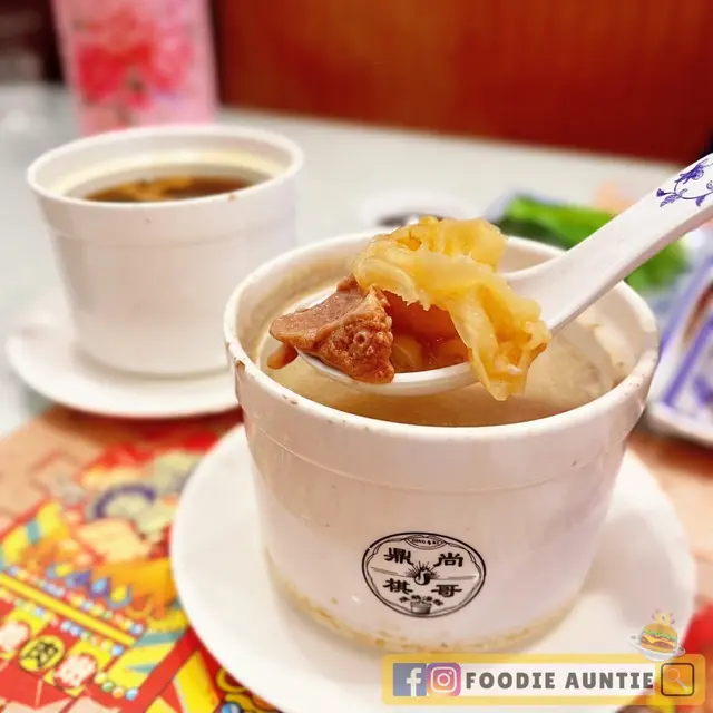 杏汁花膠燉白肺湯