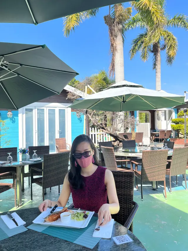 🌴配上藍白色小屋