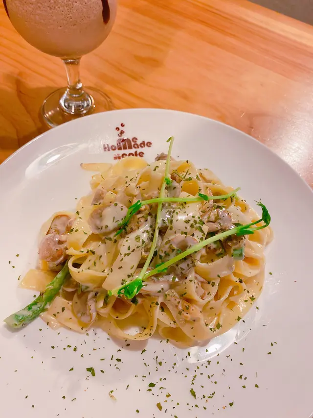 烤雞磨菇闊條面