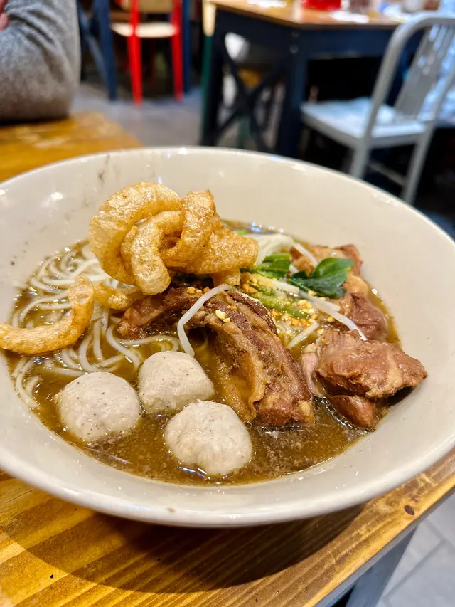 牛肉船麵