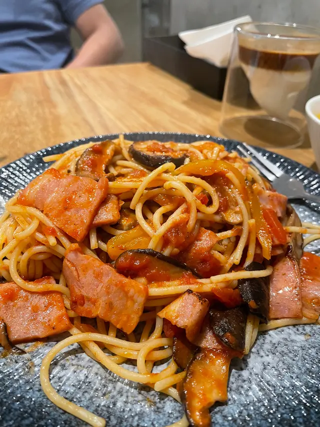 難食到一個點,冇蘑菇就唔好改個菜名係有蘑菇啦!仲要係勁咸呀!