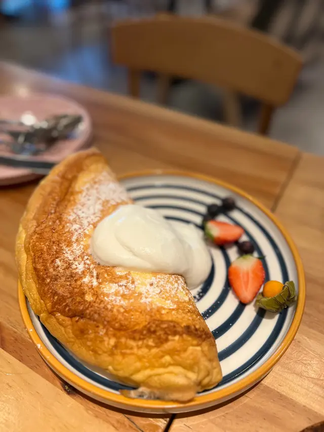 口感輕盈  重蛋香