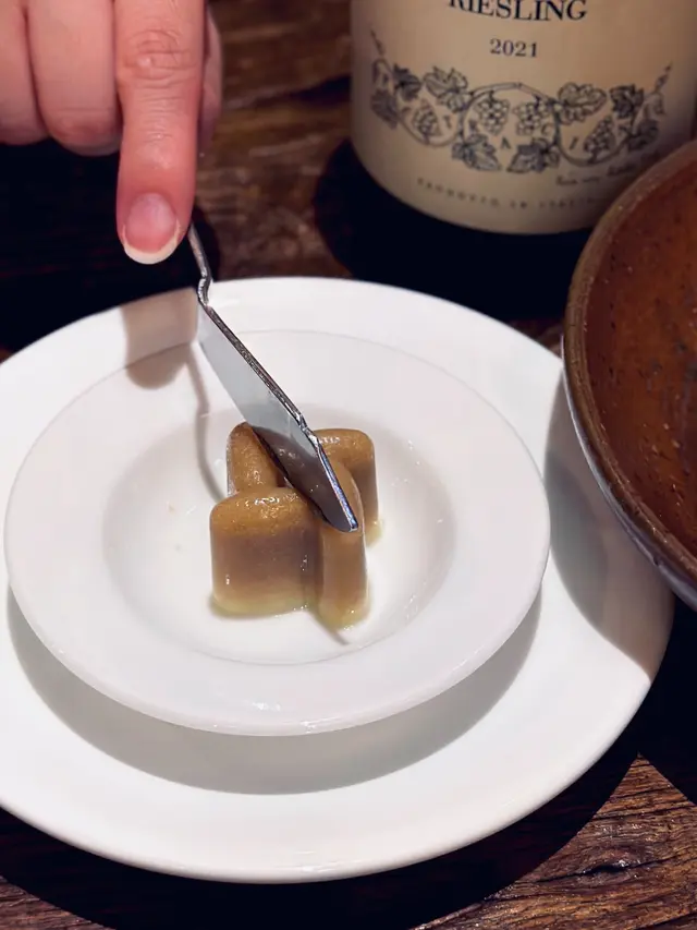 酸種麵包·焦化洋蔥牛油