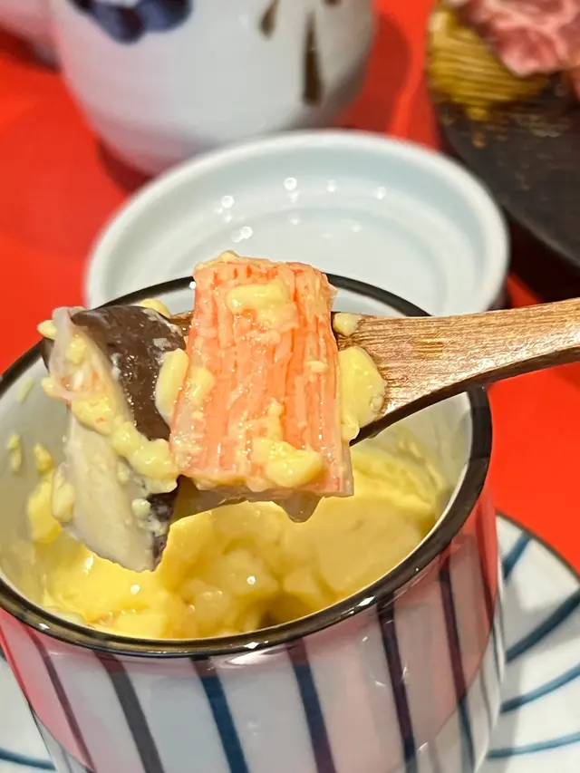 套餐包茶碗蒸,蒸蛋滑 味道鮮甜 餡料有一兩粒冬菇 蟹柳 帶子