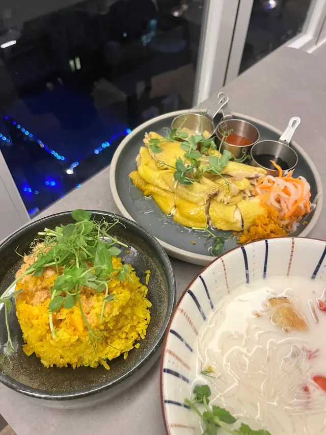 招牌無骨海南雞半隻