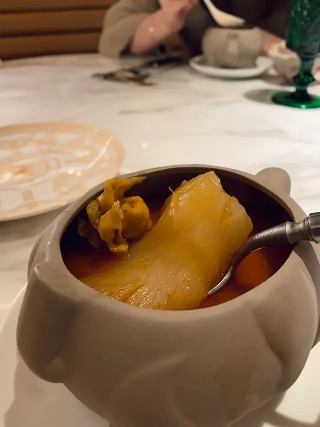 響螺花膠燉水中花