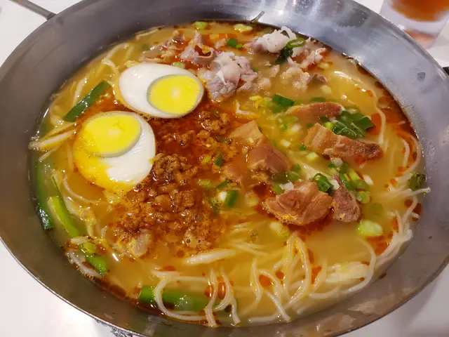 自選米粉—麻辣湯；三餸—肥牛、燜肉、滷蛋 （$47）