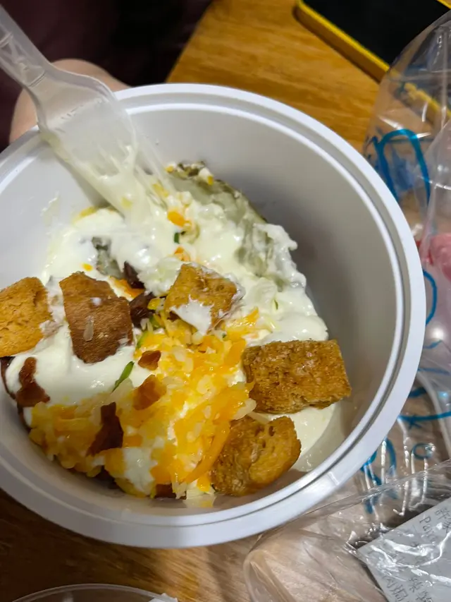 煙肉酸忌廉焗薯