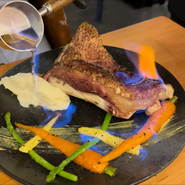 火焰德國鹹豬手