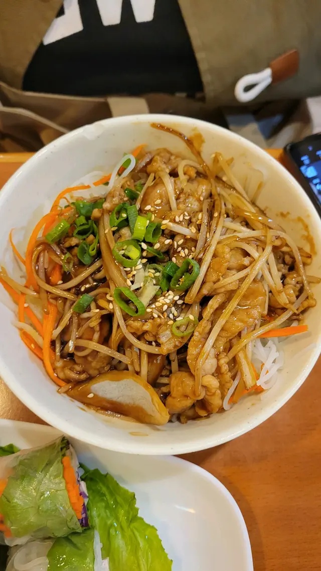 比較惹味及香口，看似小炒