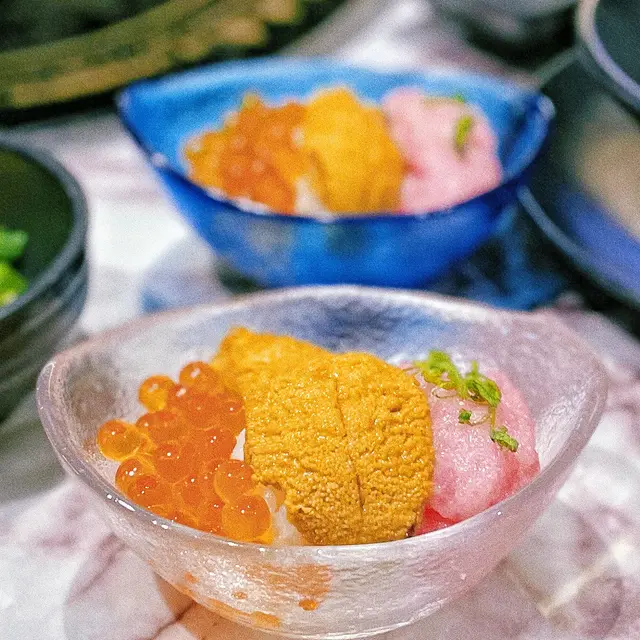 有三文魚籽、吞拿魚蓉、海膽,新鮮好味