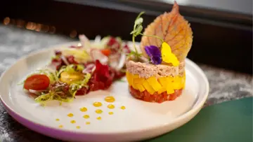 蕃茄,芒果,蟹肉他他