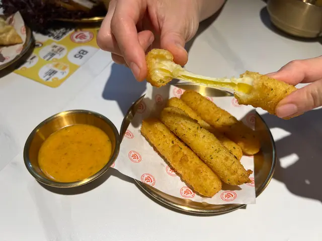 炸甜薯拉絲芝士條