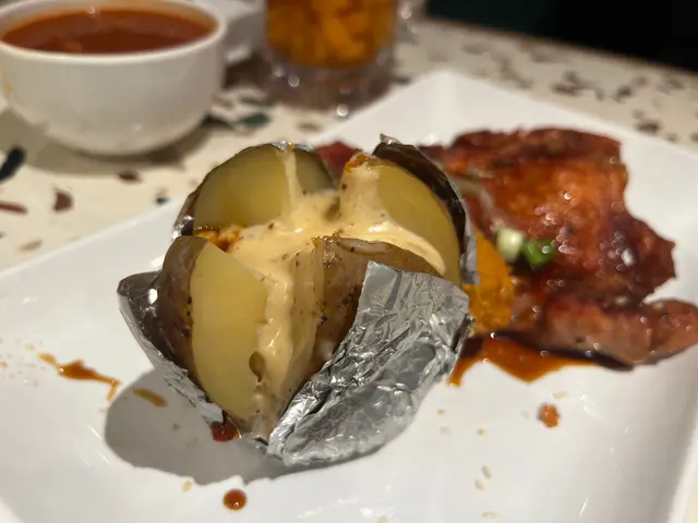 日式燒雞扒吉列蠔配薯菜