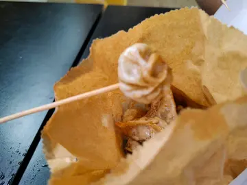 爆汁小笼包